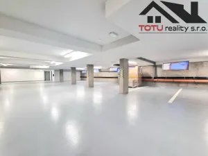 Pronájem garážového stání, Jaroměř, Josefa Šímy, 12 m2