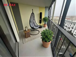 Pronájem bytu 4+kk, Praha - Žižkov, Ke kapslovně, 156 m2