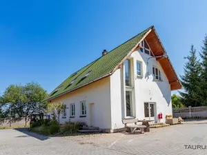 Prodej komerční nemovitosti, Vojkovice, 12027 m2