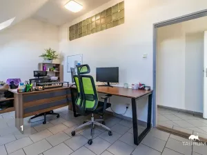 Prodej výrobních prostor, Vojkovice, 12027 m2