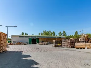 Prodej výrobních prostor, Vojkovice, 12027 m2