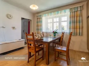 Prodej rodinného domu, Chocenice, 280 m2