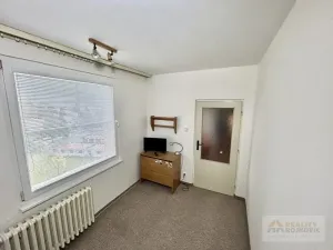 Prodej bytu 4+1, Broumov, U Větrolamu, 71 m2