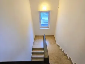 Pronájem kanceláře, Praha - Braník, U háje, 380 m2