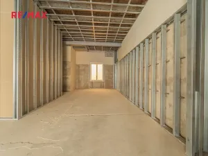 Pronájem obchodního prostoru, Praha - Nové Město, Hybernská, 526 m2