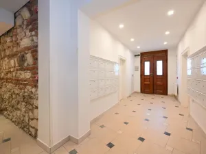 Pronájem bytu 1+kk, Praha - Smíchov, Radlická, 15 m2