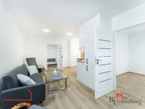 Pronájem bytu 3+kk, Praha - Libeň, Sokolovská, 44 m2