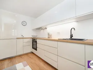 Prodej bytu 2+kk, Praha, Dělnická, 62 m2