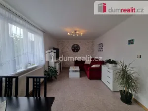 Pronájem bytu 3+1, Lošany, 80 m2