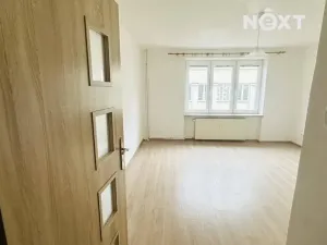 Pronájem bytu 2+1, Pardubice, K Blahobytu, 55 m2