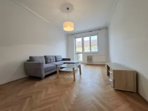 Pronájem bytu 2+1, Pardubice - Zelené Předměstí, Devotyho, 58 m2