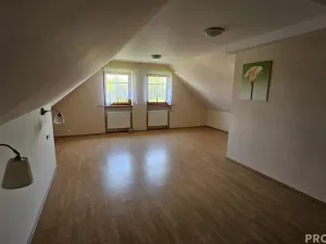 Prodej rodinného domu, Jesenice, Vestecká, 369 m2