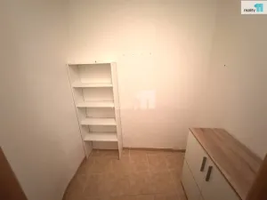 Pronájem bytu 2+kk, Praha - Vysočany, Kolbenova, 82 m2