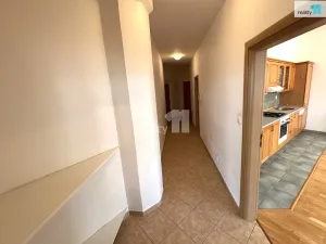 Pronájem bytu 2+kk, Praha - Vysočany, Kolbenova, 82 m2