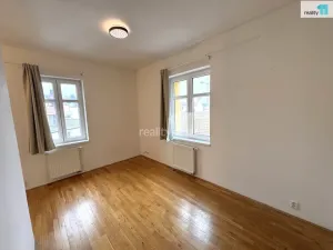 Pronájem bytu 1+kk, Praha - Vysočany, Kolbenova, 100 m2