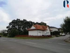 Pronájem rodinného domu, Praha - Dolní Chabry, Klášterecká, 173 m2