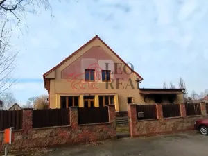 Prodej vícegeneračního domu, Český Brod - Štolmíř, Českobrodská, 600 m2