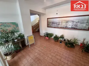 Pronájem kanceláře, Mariánské Lázně, Nádražní náměstí, 16 m2
