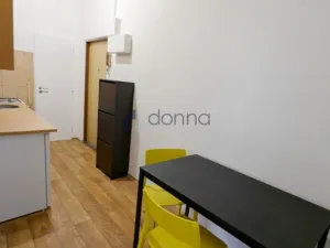 Pronájem bytu 2+kk, Praha, Žerotínova, 48 m2