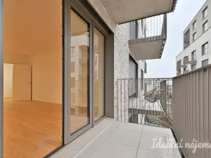 Pronájem bytu 1+kk, Brno, Bratislavská, 40 m2