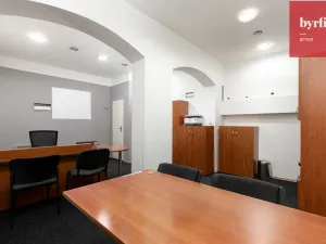 Pronájem kanceláře, Opava, Dolní náměstí, 27 m2