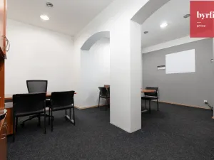 Pronájem kanceláře, Opava, Dolní náměstí, 27 m2