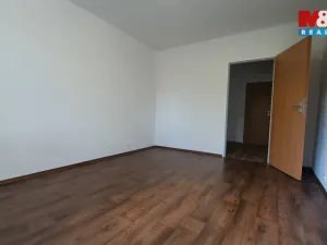 Pronájem bytu 2+1, Ostrov, Jungmannova, 51 m2