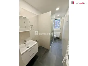 Prodej bytu 2+1, Zlín, Dukelská, 53 m2