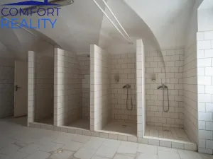 Prodej komerční nemovitosti, Suchdol nad Odrou, Komenského, 1900 m2