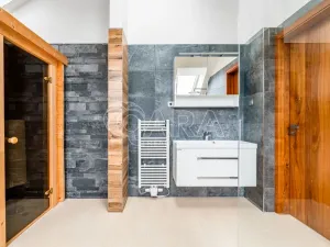 Pronájem kanceláře, Roztoky, Nad vinicemi, 393 m2