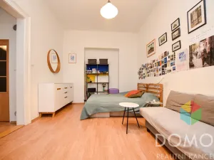 Prodej bytu 1+1, Praha, Vrázova, 33 m2