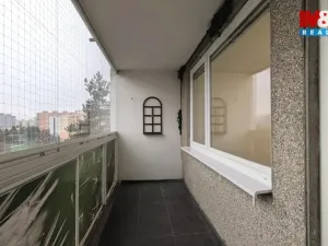 Pronájem bytu 1+kk, Praha - Troja, Svídnická, 28 m2