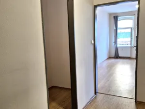 Pronájem bytu 1+kk, Jablonec nad Nisou, Anenské náměstí, 30 m2
