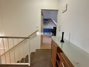 Prodej bytu 2+kk, Beroun, Náměstí Joachima Barranda, 57 m2