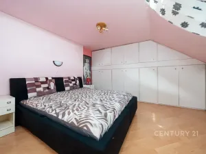 Prodej bytu 4+kk, Unhošť, U Pily, 144 m2