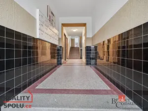 Prodej bytu 2+kk, Praha - Strašnice, Strančická, 37 m2