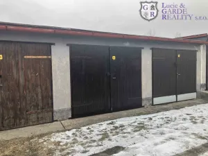 Pronájem garáže, Sezimovo Ústí, 18 m2