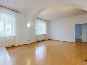 Prodej bytu 3+1, Jihlava, Svatopluka Čecha, 150 m2