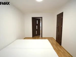 Pronájem bytu 2+kk, Olomouc, Čelakovského, 42 m2