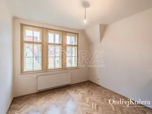 Pronájem bytu 2+kk, Praha - Staré Město, Kaprova, 62 m2