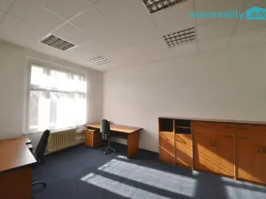 Pronájem kanceláře, Mariánské Lázně, třída Vítězství, 16 m2