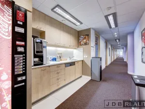 Pronájem kanceláře, Praha - Smíchov, Nádražní, 110 m2