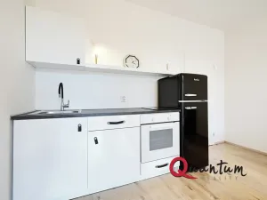 Prodej bytu 1+kk, Praha - Krč, Budějovická, 25 m2