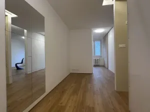 Pronájem bytu 2+kk, Praha - Krč, Tavolníková, 52 m2