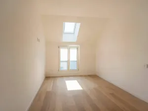 Prodej bytu 3+kk, Milán, Itálie, Via Giacomo Antonini, 90 m2