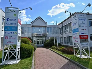 Pronájem kanceláře, Praha - Prosek, Litvínovská, 194 m2