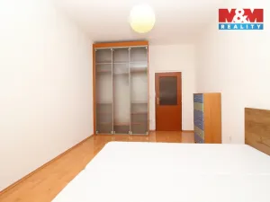 Pronájem bytu 2+kk, Hradec Králové - Kukleny, Pražská třída, 60 m2