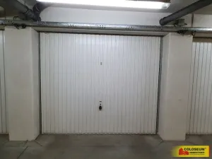 Pronájem garáže, Znojmo, Jarošova, 16 m2