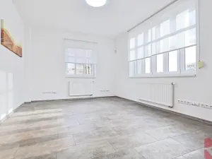 Pronájem bytu 3+kk, Praha - Žižkov, Na Jarově, 63 m2
