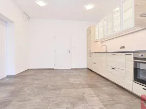 Pronájem bytu 3+kk, Praha - Žižkov, Na Jarově, 63 m2
